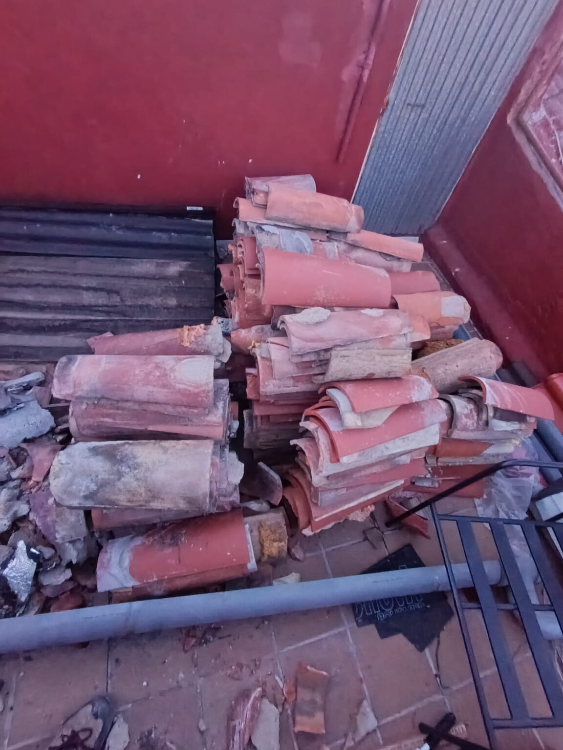 Limpiezas Mendoza recogida de mobiliario de oficina y puestos de trabajo en Valladolid